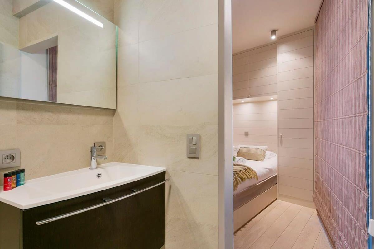 Huswell - Unique Apartment With Sea-View Near The Center นอคเคอ-เฮสท์ ภายนอก รูปภาพ